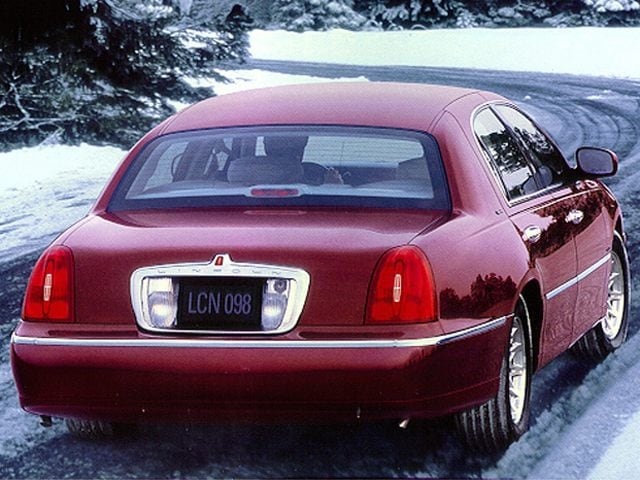 lincoln town car 1999 1LNHM82W1XY611041 image lincoln town car 1999 1LNHM82W1XY611041 image